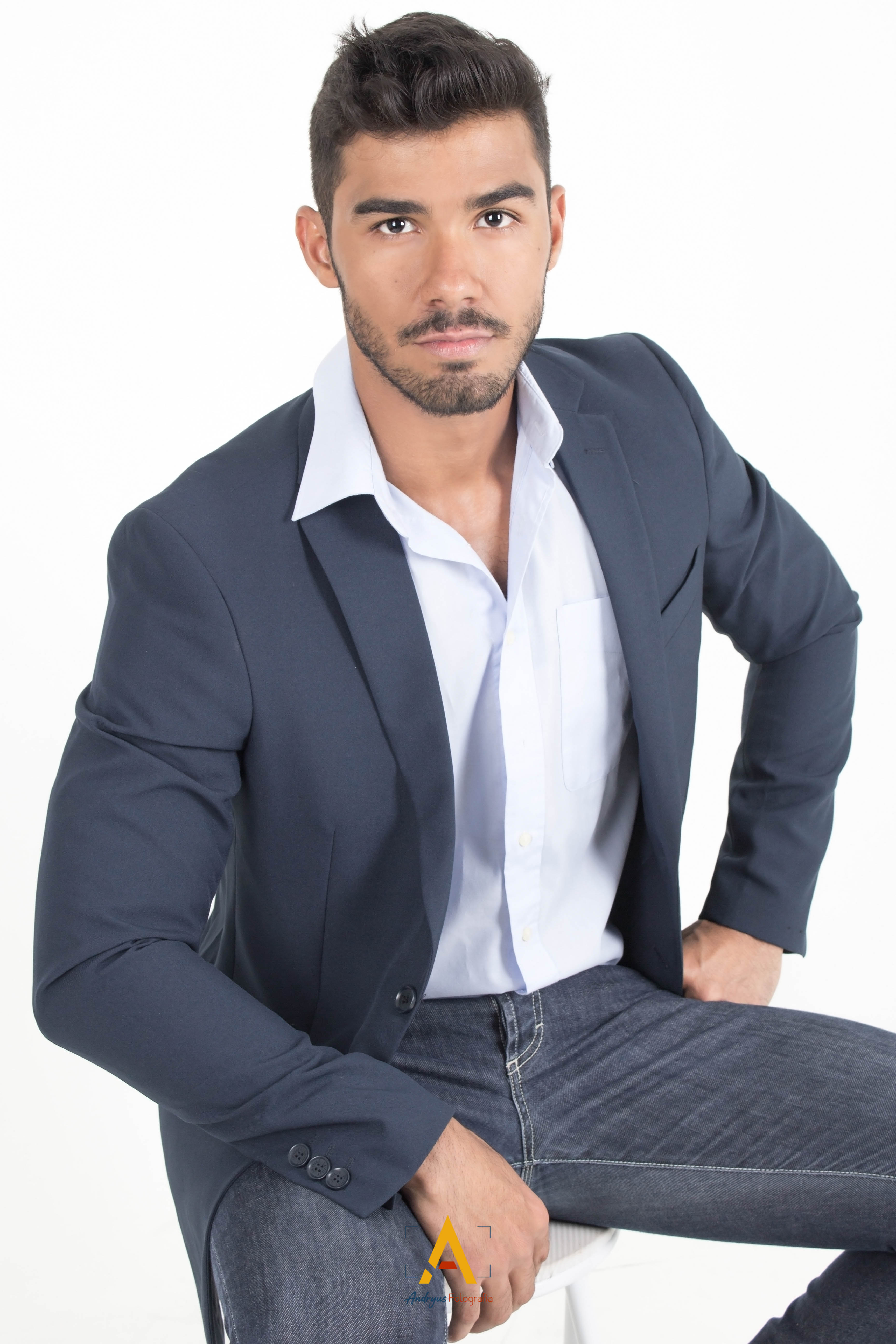 Ensaio Executivo Masculino em Estúdio